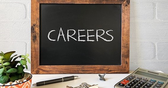 Get The Best Career Guidance To Follow The Right Career Path 